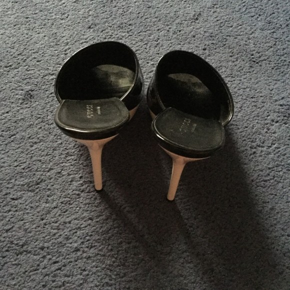 🌟FINAL SALE 🌟Gucci high heels - Picture 8 of 12